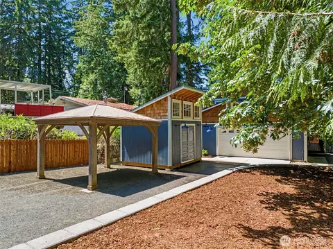 5633 Lake Saint Clair Dr SE, Olympia, WA 98513