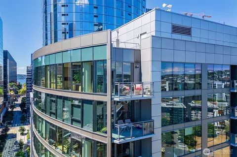 820 Blanchard St #1905, Seattle, WA 98121