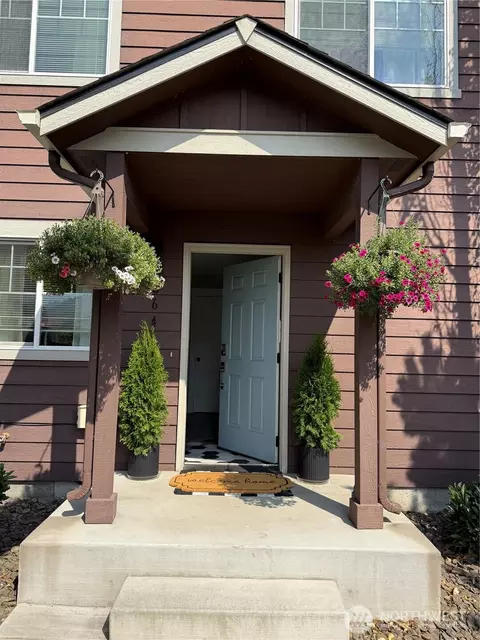 264 Saddlehorn Ln, Wenatchee, WA 98801