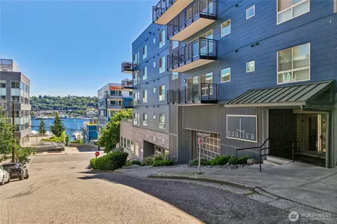 701 Galer St #813, Seattle, WA 98109