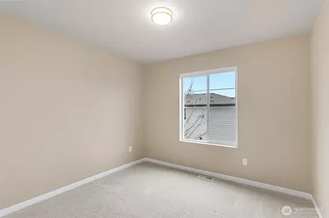 Bedroom - 17913 38th Dr #20, Bothell, WA 98012 photo 3 of 5