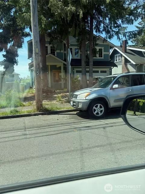 6410 S Park Ave, Tacoma, WA 98408