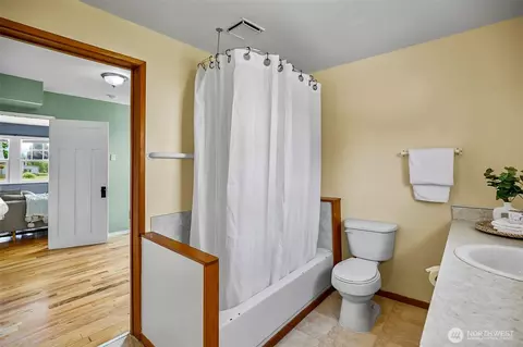 Bath - 307 3rd St, Sultan, WA 98294 photo 1 of 2