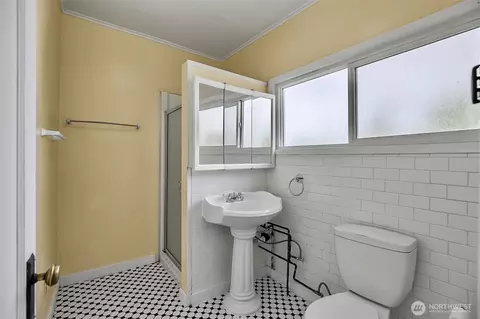 Bath - 307 3rd St, Sultan, WA 98294 photo 2 of 2