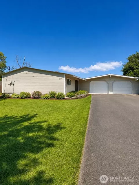 214 Carswell Dr, Moses Lake, WA 98837