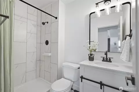 Bath - 11822 24th St E, Edgewood, WA 98372 photo 3 of 3