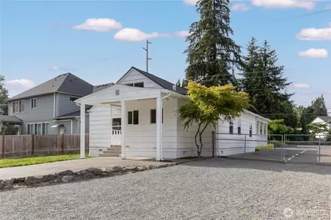 Exterior - 11822 24th St E, Edgewood, WA 98372 photo 4 of 7
