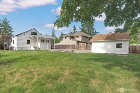Exterior - 11822 24th St E, Edgewood, WA 98372 photo 6 of 7