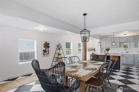 Dining - 11822 24th St E, Edgewood, WA 98372 photo 4 of 4