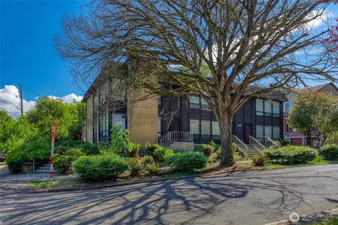1441 E Aloha St, Seattle, WA 98112