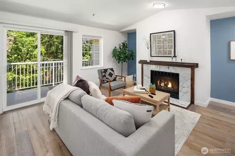 949 Aberdeen Ave NE #C309, Renton, WA 98056