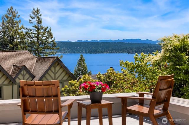 4529 E Laurel Dr NE, Seattle, WA 98105