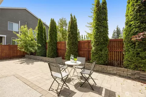 Exterior - 3802 196th Pl SE, Bothell, WA 98012 photo 3 of 4