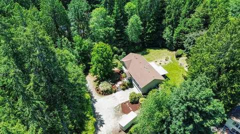 6337 SE Heather Ln, Port Orchard, WA 98366