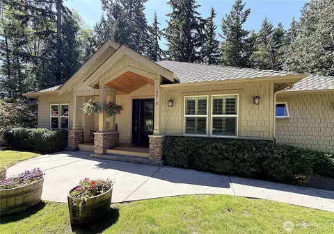 18210 Homeview Dr, Edmonds, WA 98026