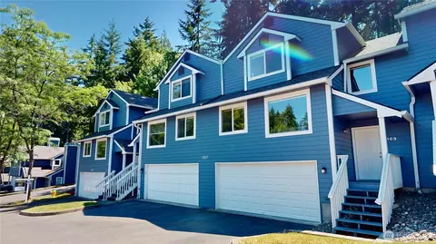 1307 NW Slate Ln #103, Silverdale, WA 98383