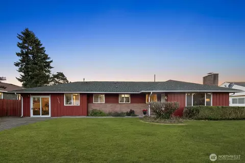 10702 Douglas Dr SW, Lakewood, WA 98499