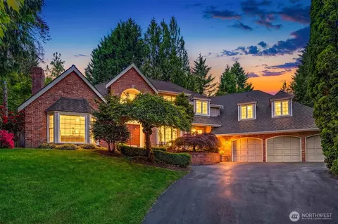 19862 NE 126th Pl, Woodinville, WA 98077
