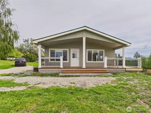 220 Center Rd, Republic, WA 99166
