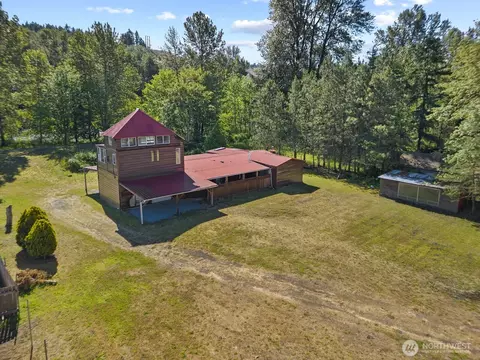 12511 151st Ave E, Puyallup, WA 98374