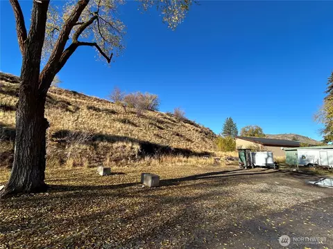136 Johnson St, Twisp, WA 98856 photo 9
