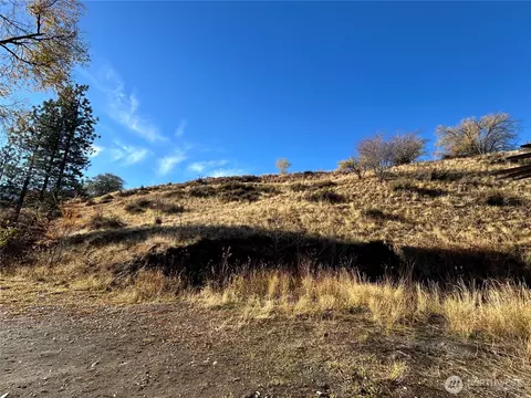 136 Johnson St, Twisp, WA 98856 photo 10