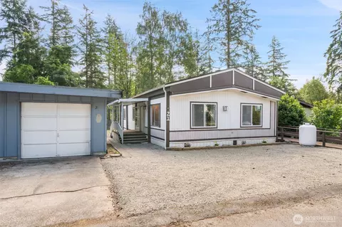 6521 SE Mile Hill Dr #21, Port Orchard, WA 98366