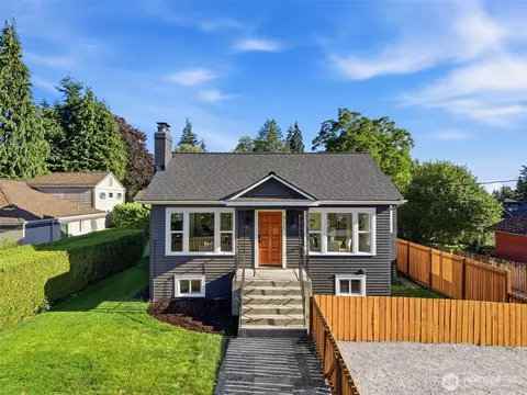 515 N 122nd St, Seattle, WA 98133