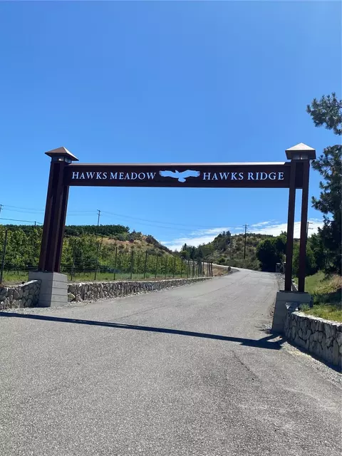 24 Eagle Crest Rd, Chelan, WA 98816