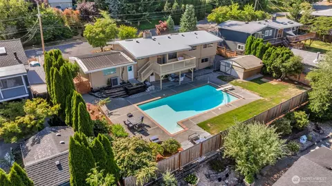 19156 66th Pl NE, Kenmore, WA 98028