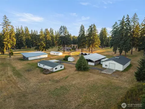 Exterior - 26117 34th Ave E, Spanaway, WA 98387 photo 4 of 10