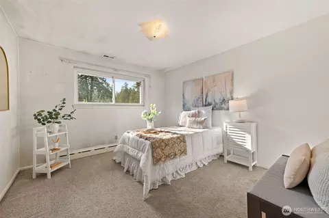 Bedroom - 26117 34th Ave E, Spanaway, WA 98387 photo 3 of 4