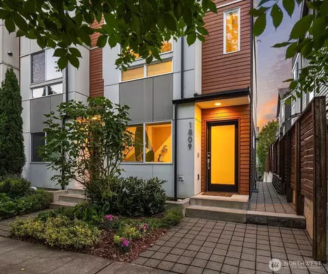 1809 13th Ave, Seattle, WA 98122