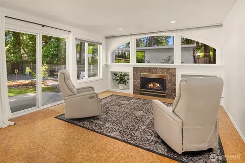 Living - 647 Edmonds Way, Edmonds, WA 98020 photo 2 of 2