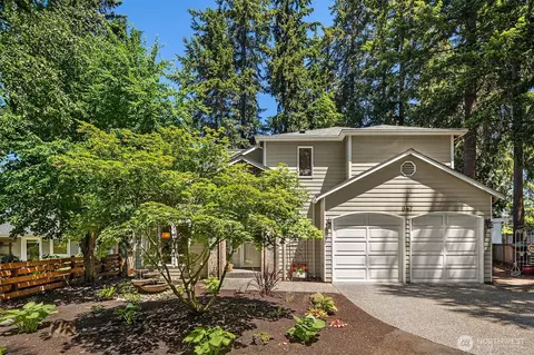 Exterior - 647 Edmonds Way, Edmonds, WA 98020 photo 11 of 11