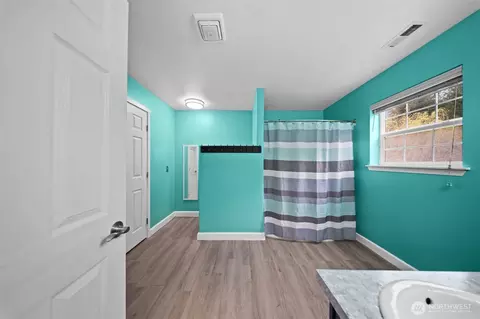 Bath - 20723 197th Ave E, Orting, WA 98360 photo 3 of 4