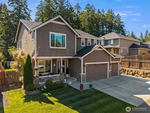 787 NW Dresden Ct, Bremerton, WA 98311