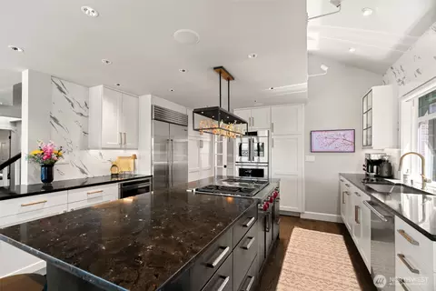 Kitchen - 709 Maple St, Edmonds, WA 98020 photo 2 of 5