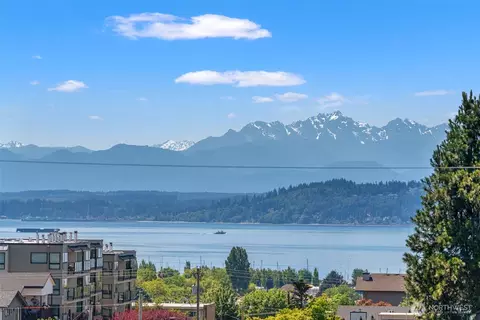 View/Area - 709 Maple St, Edmonds, WA 98020 photo 2 of 3