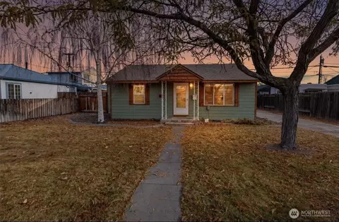 84 D St NE, Ephrata, WA 98823