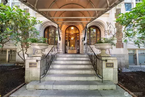 1017 Minor Ave #1401, Seattle, WA 98104
