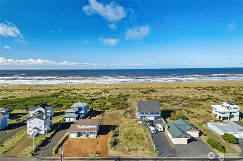 1075 Ocean Shores Blvd SW, Ocean Shores, WA 98569
