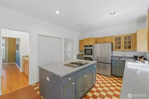 Kitchen - 306 Keach Loop, Steilacoom, WA 98388 photo 2 of 4