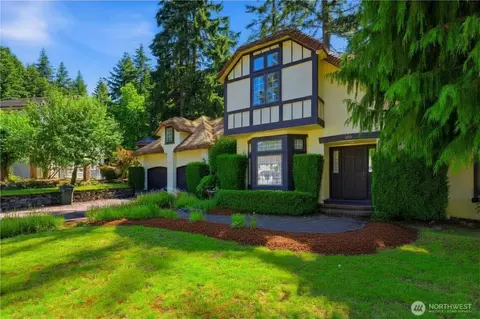 Exterior - 306 Keach Loop, Steilacoom, WA 98388 photo 2 of 8