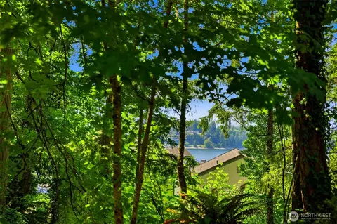 View/Area - 306 Keach Loop, Steilacoom, WA 98388 photo 2 of 4