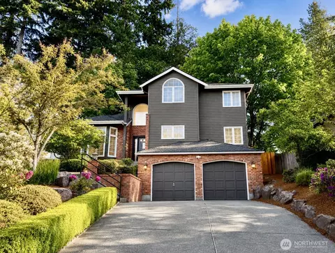 1010 106th Ave SE, Bellevue, WA 98004