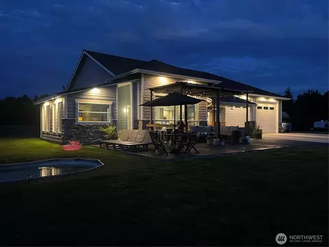 12419 Hilltop Rd, Arlington, WA 98223