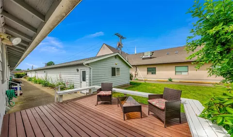 Exterior - 112 W 2nd St #A, Everson, WA 98247 photo 3 of 11