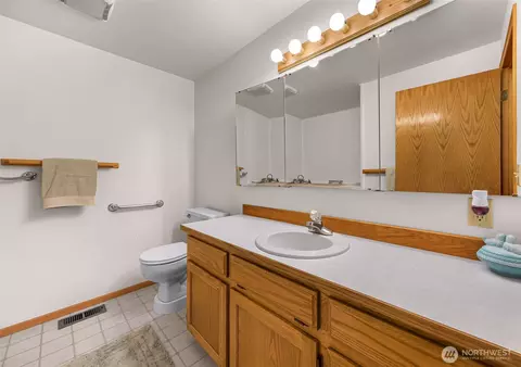 Bath - 112 W 2nd St #A, Everson, WA 98247 photo 1 of 3