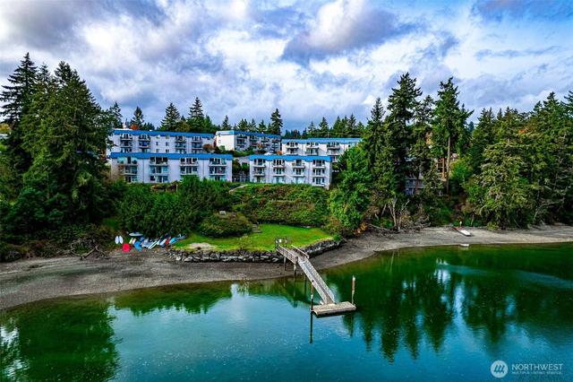 924 Shorewood Dr #L25, Bremerton, WA 98312
